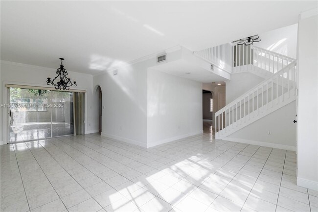 Building Photo - 4670 SW 154th Pl