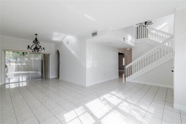 Foto del edificio - 4670 SW 154th Pl