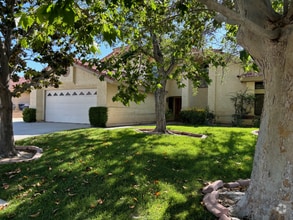 Building Photo - 43427 Buena Vista Way