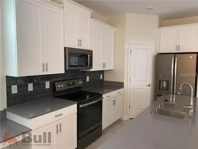 Foto del edificio - 11333 History Ave