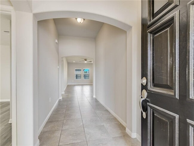 Foto del edificio - 525 Heinatz Flat Ln