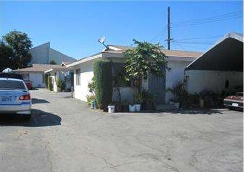 Building Photo - 419 Pomelo Ave