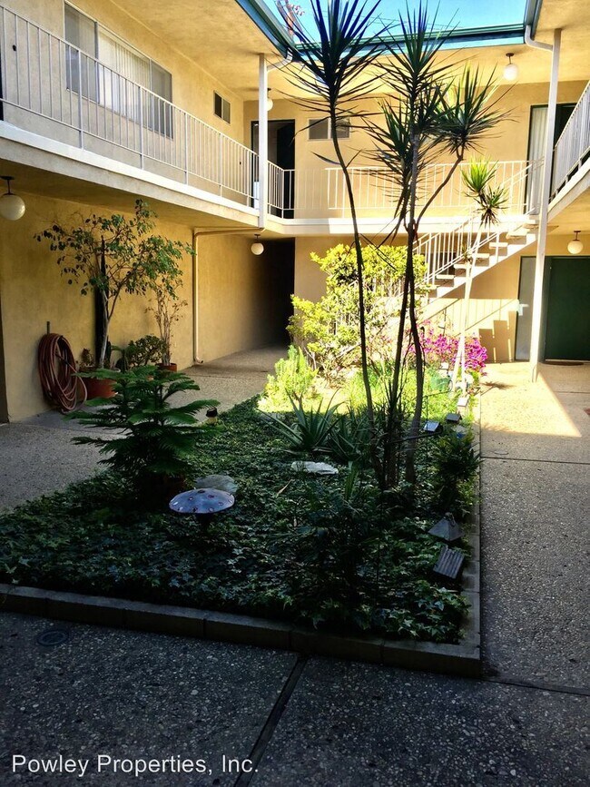 Foto del edificio - 1062 W 13th St