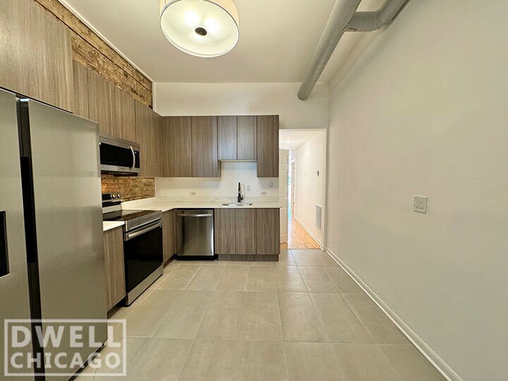 1539 N Wells St Unit 1, Chicago, IL 60610 Apartments in Chicago, IL