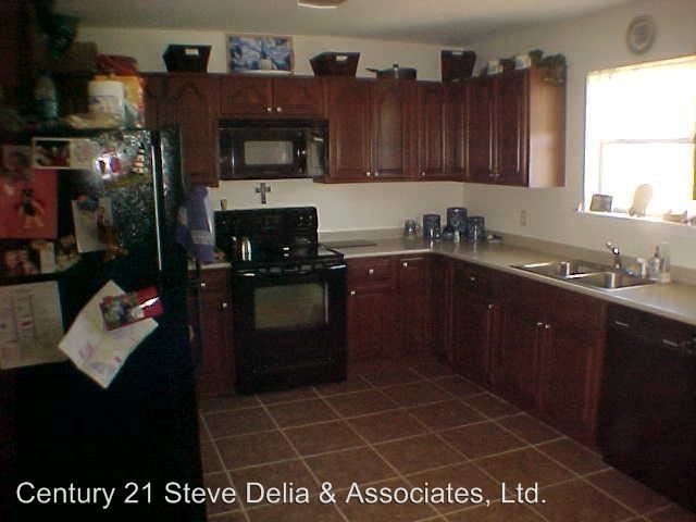 Building Photo - 3 br, 2 bath House - 1802 Maplewood Dr.