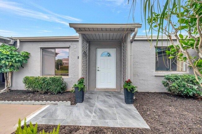 Foto del edificio - 14820 Wildflower Ln