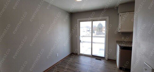 Building Photo - 6165 Old Farm Ct