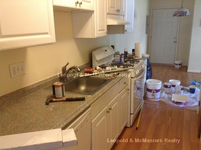 Building Photo - 80 Litchfield St
