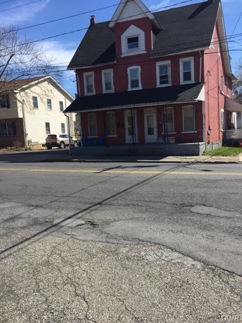 Primary Photo - 34 E Washington Ave
