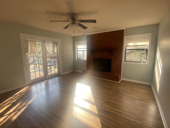 Building Photo - 104 Nottingham Trail