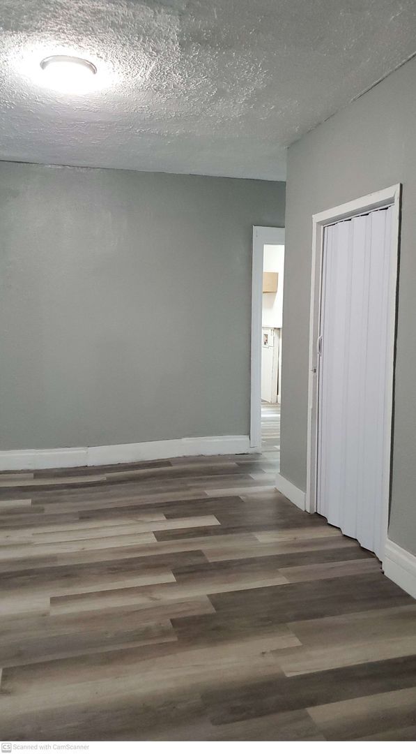 Foto del edificio - 812 Huffman Ave