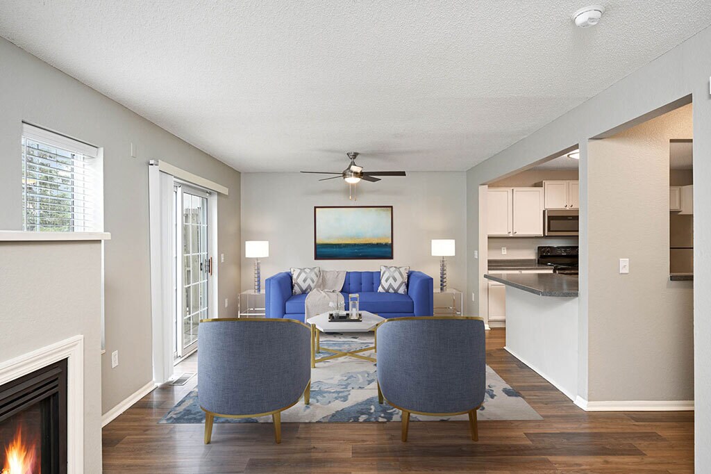 Summit Townhomes Apartments in Burnsville, MN