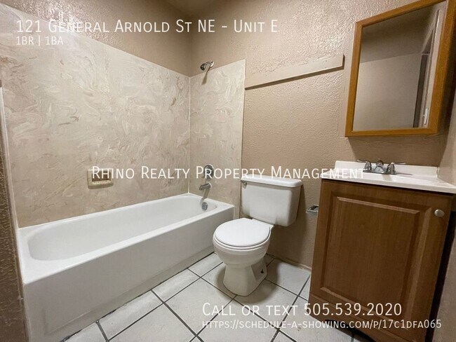 Foto del edificio - 1st Month Rent Free! Lovely 1 Bedroom, 1 B...