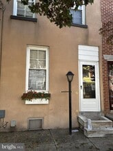 Building Photo - 2233 Ritter St