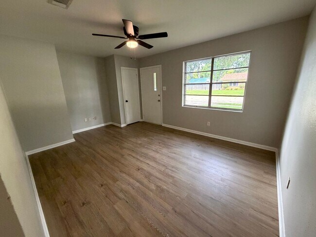 Foto del edificio - Recently remodeled South Bossier 2/1 Home