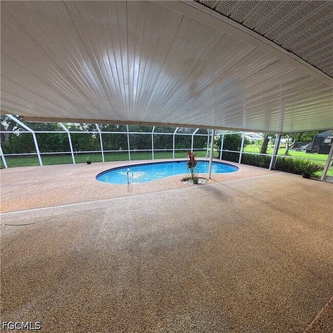 Foto del edificio - 546 Whispering Wind Bend