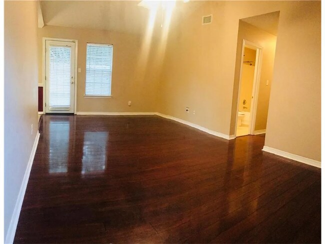 Building Photo - 2647 Weems Dr