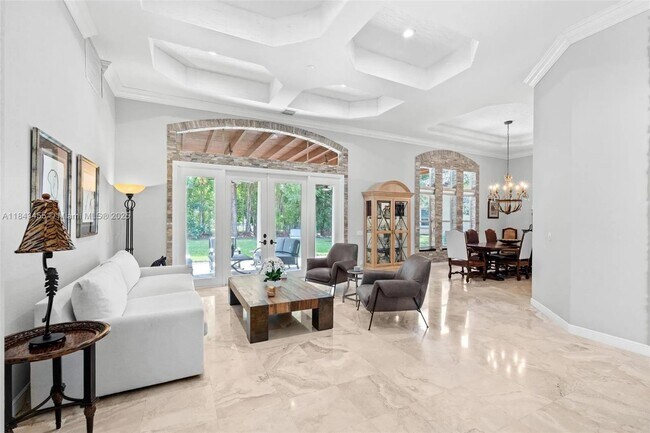 Foto del edificio - 8948 Pinebrook Ct