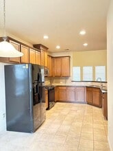 Building Photo - 14246 Dos Palos Dr