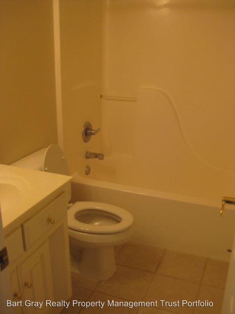 Foto del edificio - 3 br, 2 bath House - 13 Newcastle