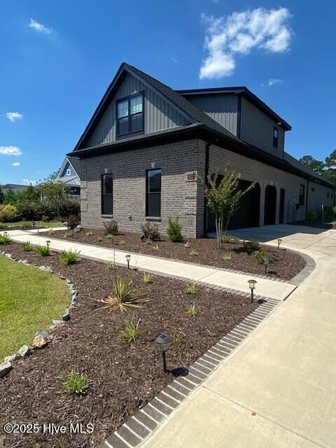 Foto del edificio - 8631 Safflower Wy NE
