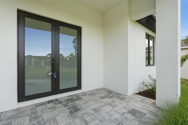 Building Photo - 14041 Newson Ln