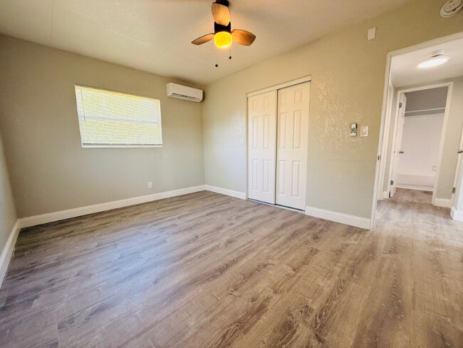 Foto del edificio - 2475 18th Ave S