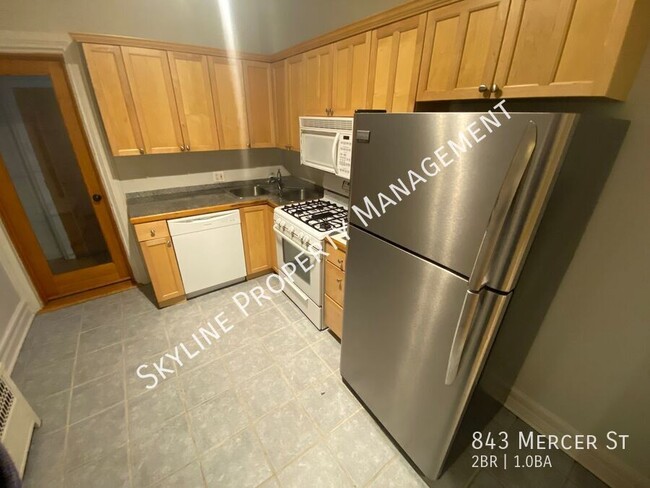 Foto del edificio - Gorgeous 2 Bedroom Home For Rent in Fishtown!