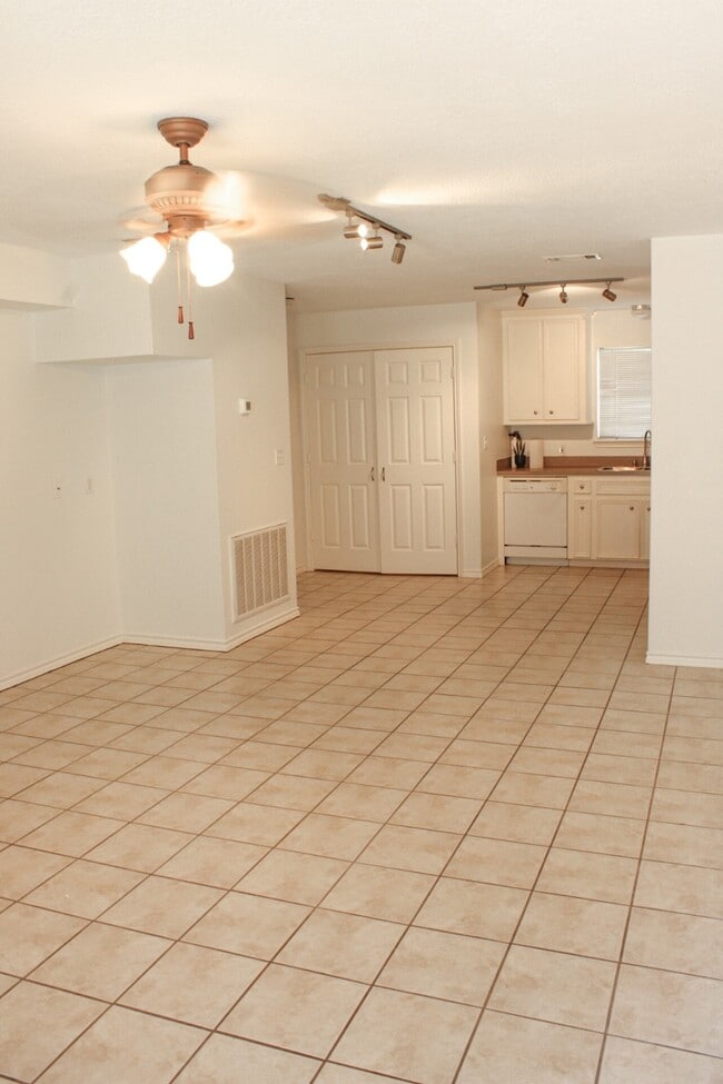 Foto del edificio - 2118 Avenue M