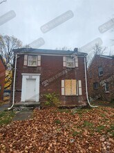 Building Photo - 15491 Seymour St