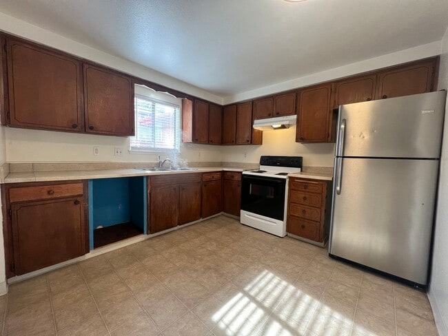 Building Photo - Two bedroom apartment | Available Now