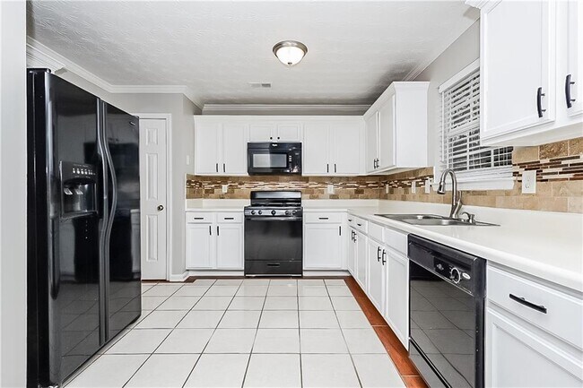 Building Photo - 801 Winsap Dr