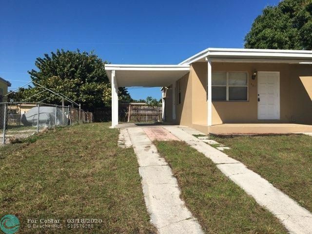 Foto del edificio - 521 Oleander Rd