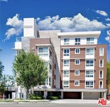 Building Photo - 4140 Glencoe Ave