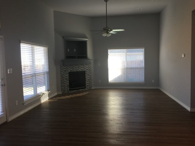 Foto del edificio - 792 E Northside Dr