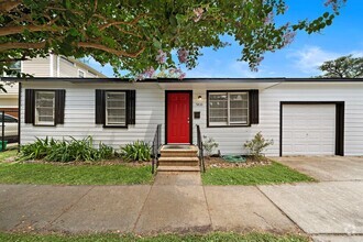 Building Photo - 5810 Michaux St