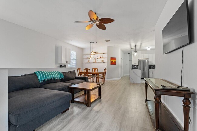 Building Photo - 113 Lighthouse Cir