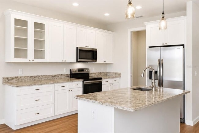 Building Photo - 1823 Meadow Pond Way