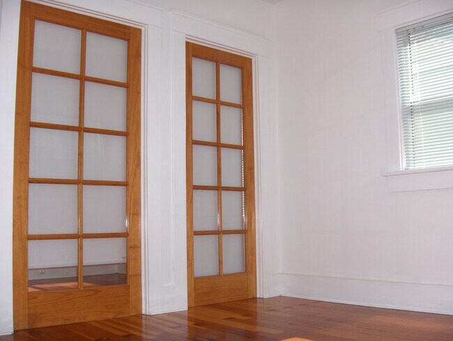 Foto del edificio - 33 Brooks Ave