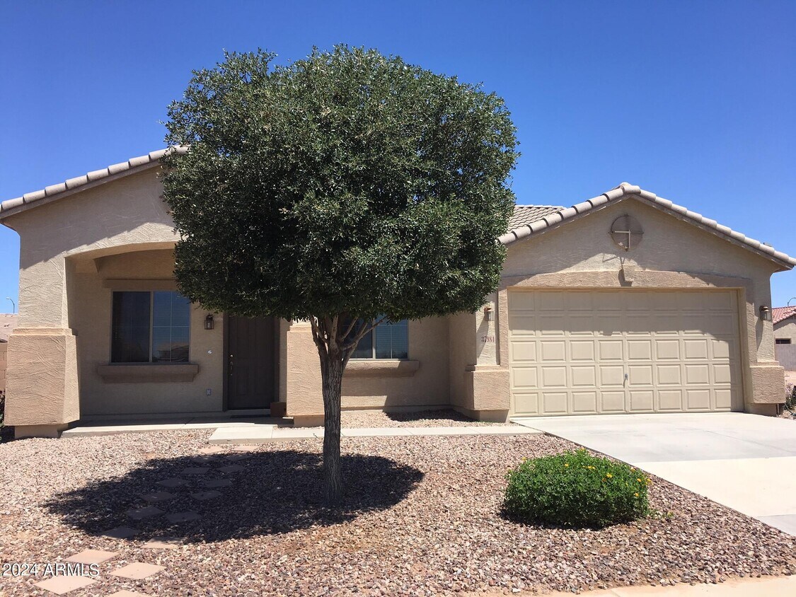 Primary Photo - 37984 W Montserrat St