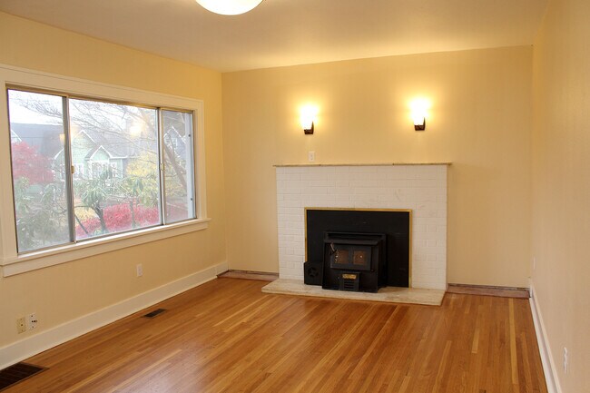 Foto del edificio - 3423 NE 54th Ave