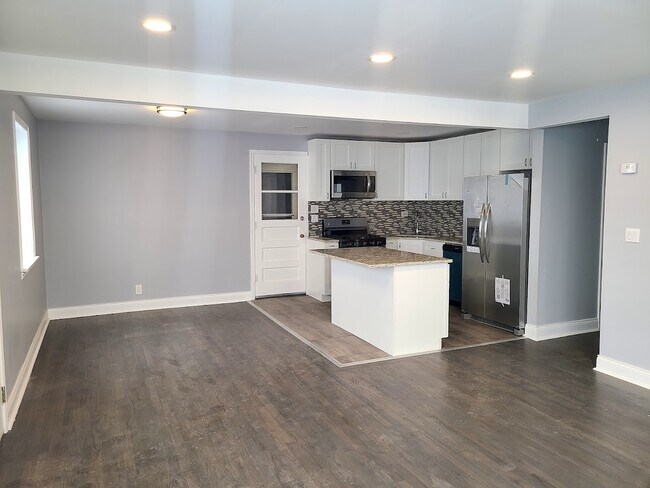 Kitchen and Dining - 4700 W 81st St