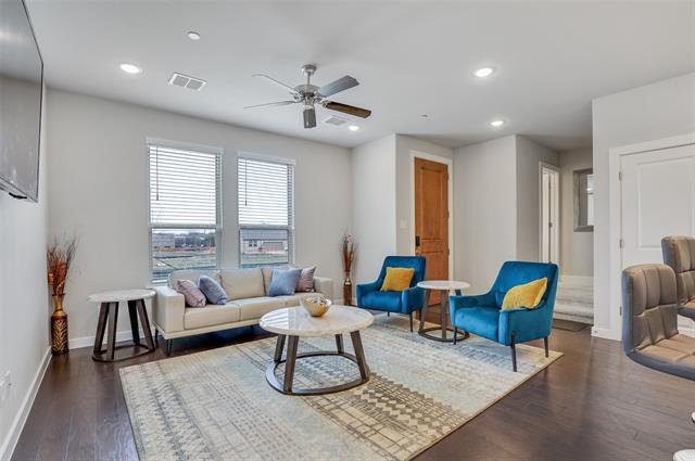 Foto del edificio - 1241 Pebblebrook Dr