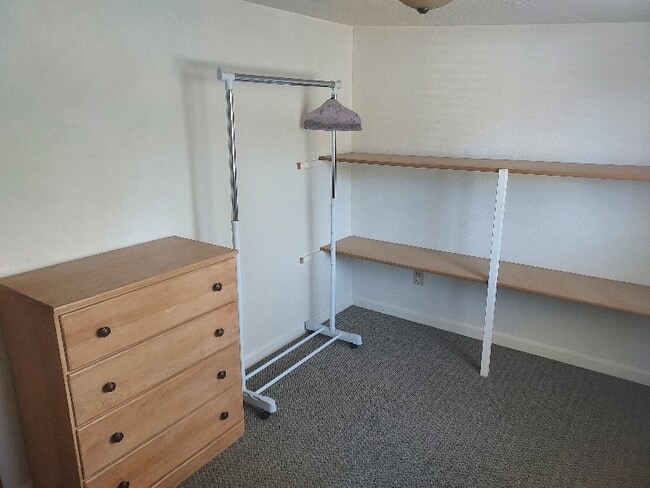 Foto del edificio - 4601 SE Booth Bend Rd