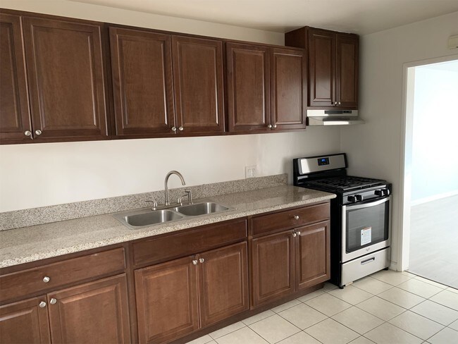 Foto del edificio - 1364 1/2 Grand Ave