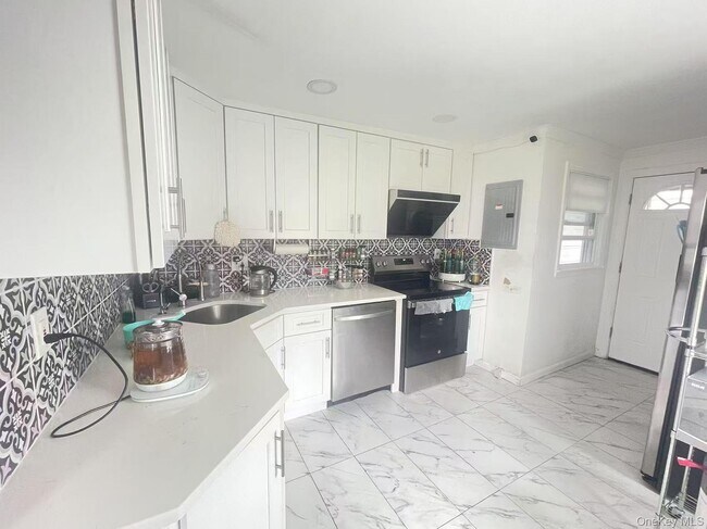 Foto del edificio - 110 N Parkside Dr