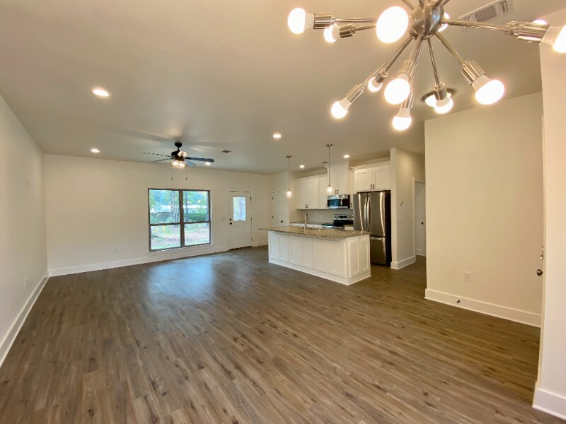 Foto principal - 346 Parks Cir