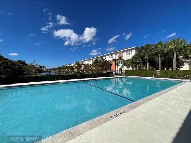 Foto del edificio - 726 SW 1st Way