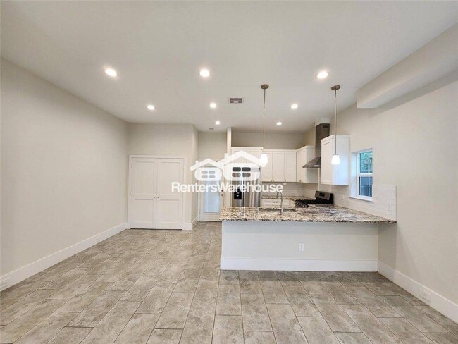 Foto del edificio - 2202 Lynnfield St