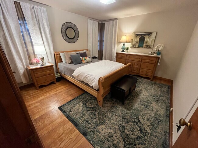 Foto del edificio - 220 E Wilbur Ave